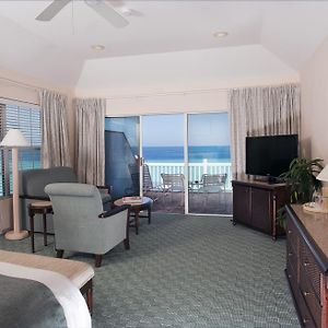 Deluxe Oceanfront Room